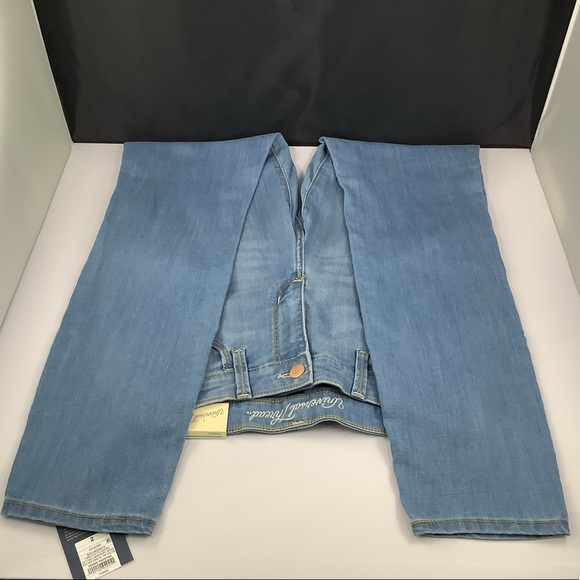 NWT Universal Threads Mid-Rise Skinny Blue Jeans 2 - Picture 9 of 10